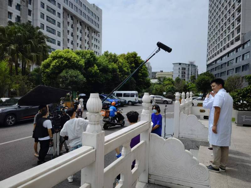 湾里区广告片拍摄公司低成本实现高规格制作的诀窍